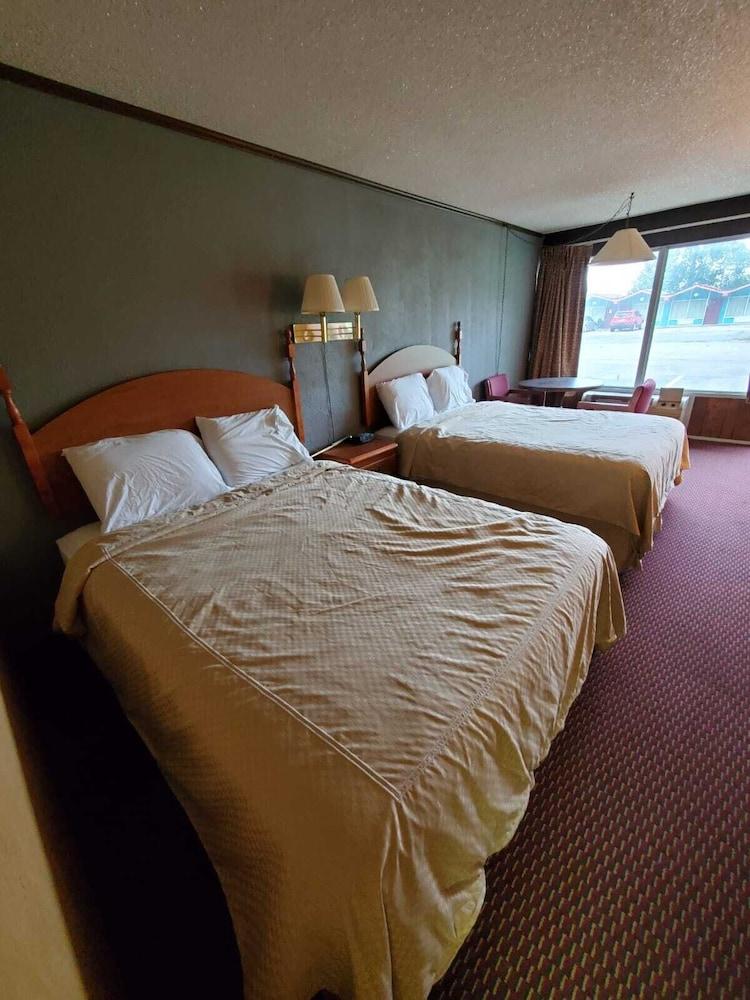 Gray Plaza Motel photo 3