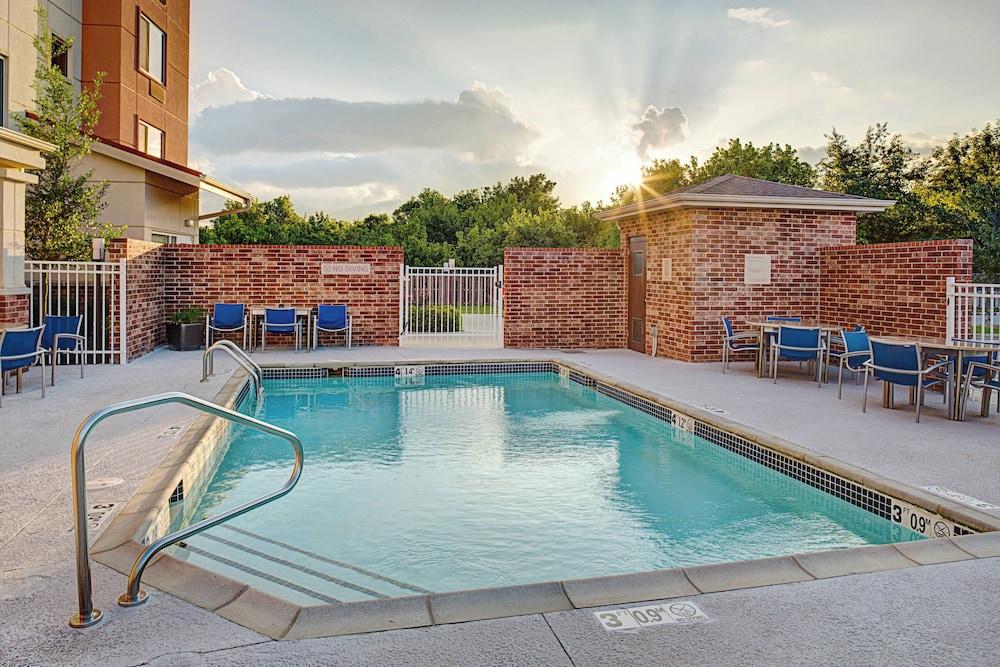 TownePlace Suites by Marriott Fayetteville North photo 13