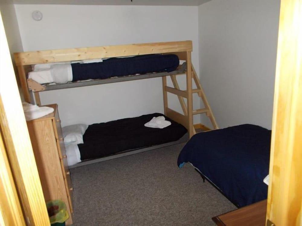 D's Base Camp photo 19