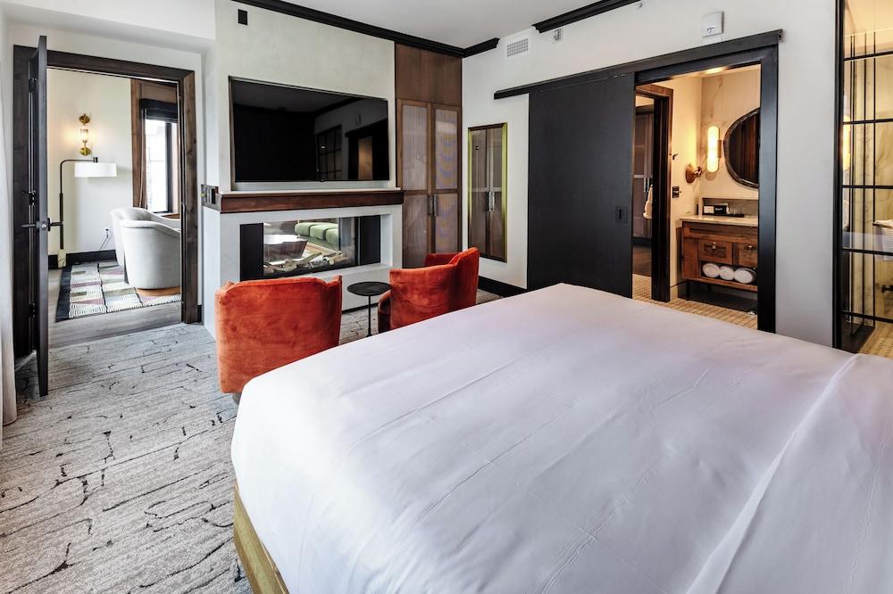Hotel Renegade photo 56