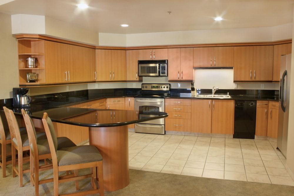 The Platinum Hotel photo 17
