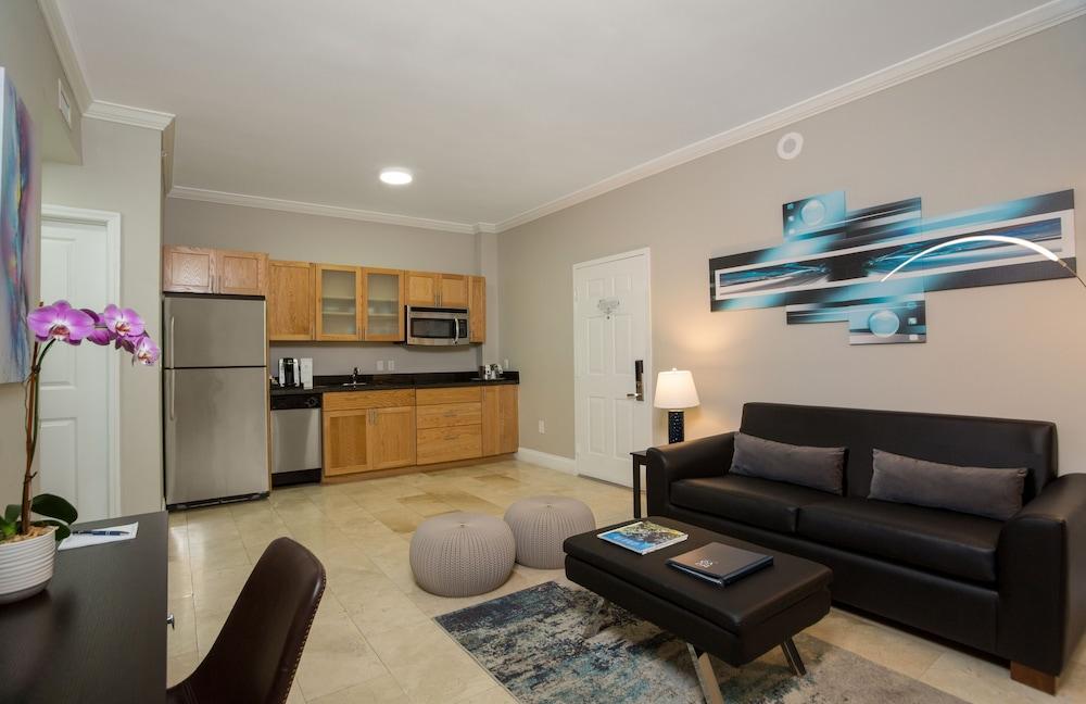 Nuvo Suites Hotel photo 29