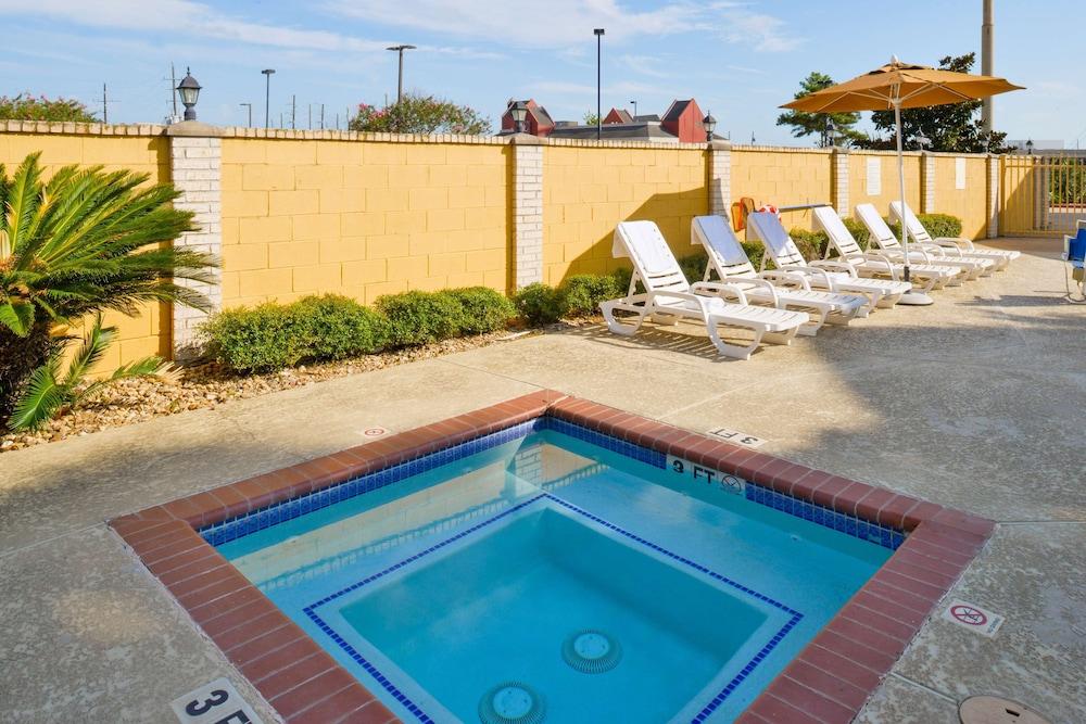 Americas Best Value Inn & Suites Waller Prairie View photo 23