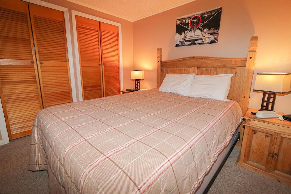 Mountaintop Condos photo 30