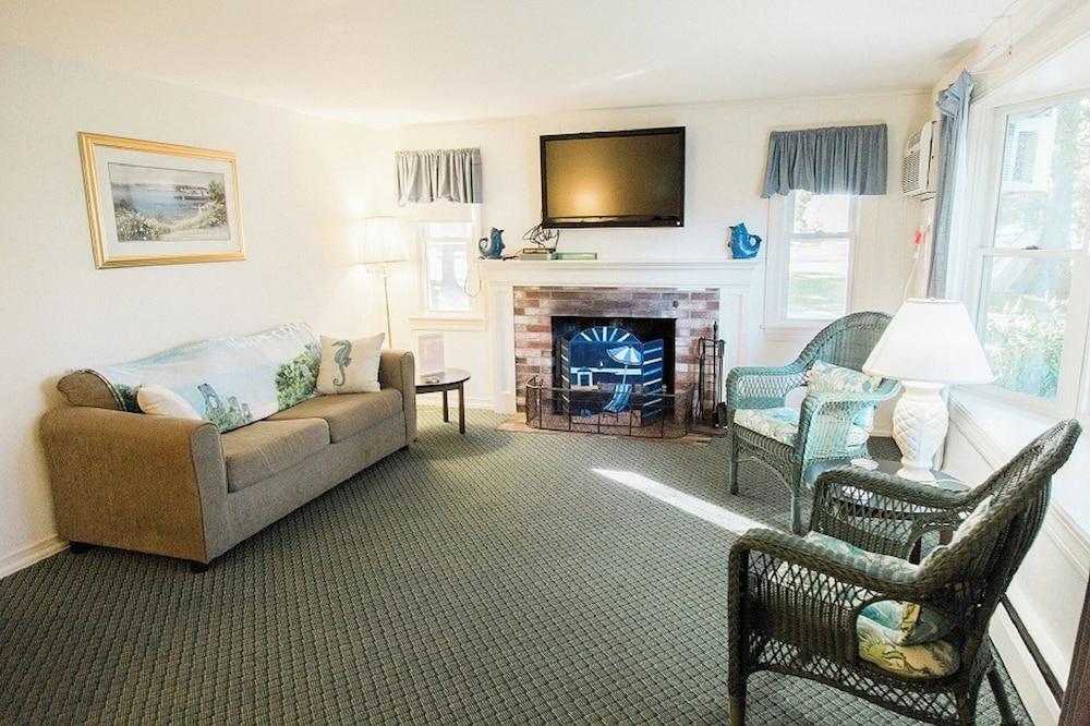 Green Harbor Waterfront Lodging photo 6