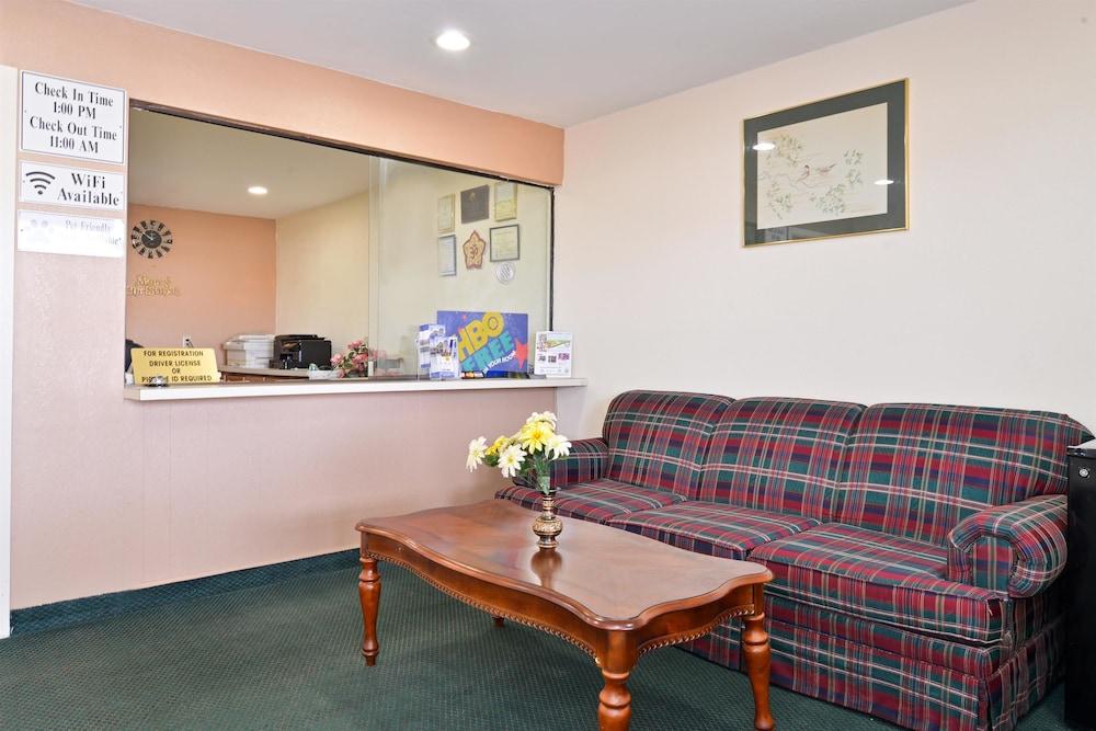 Americas Best Value Inn Bishopville photo 2