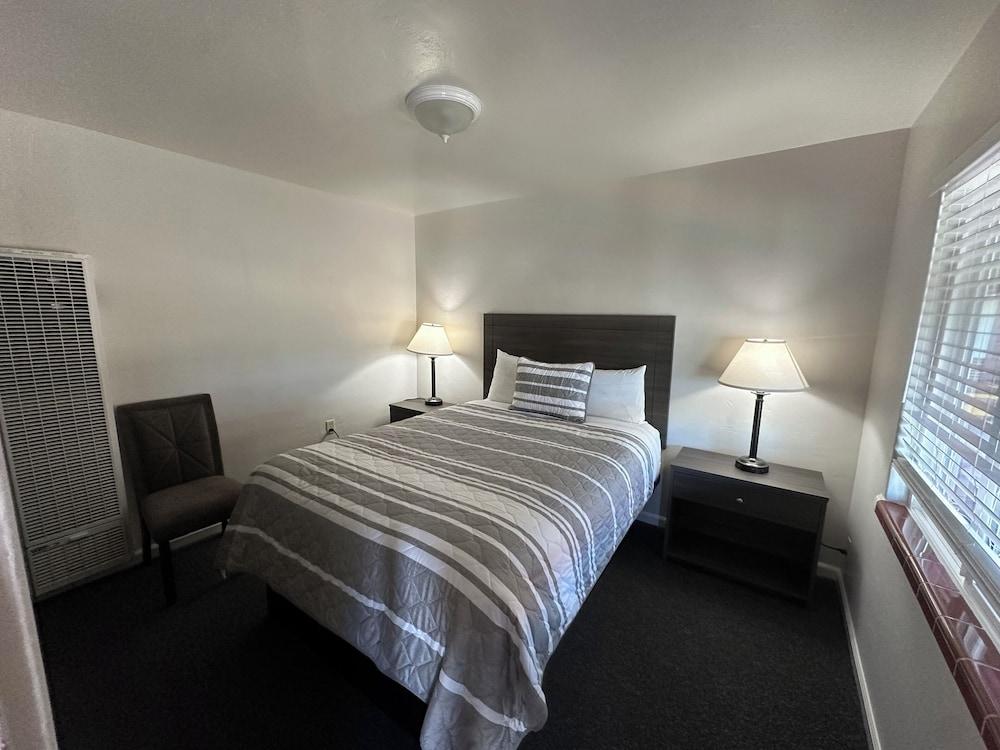 Lee Vining Motel photo 4