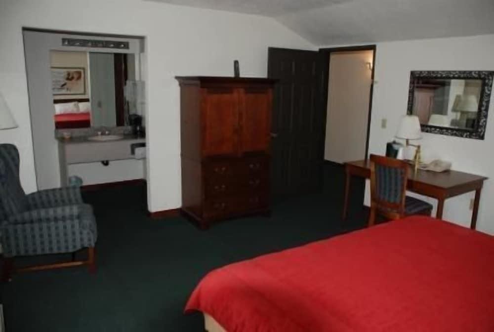 Beaver Dam Lodge photo 3
