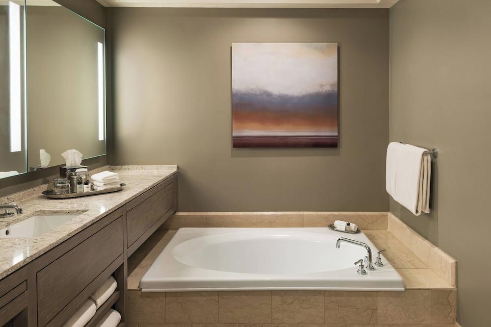 The Phoenician, a Luxury Collection Resort, Scottsdale photo 58