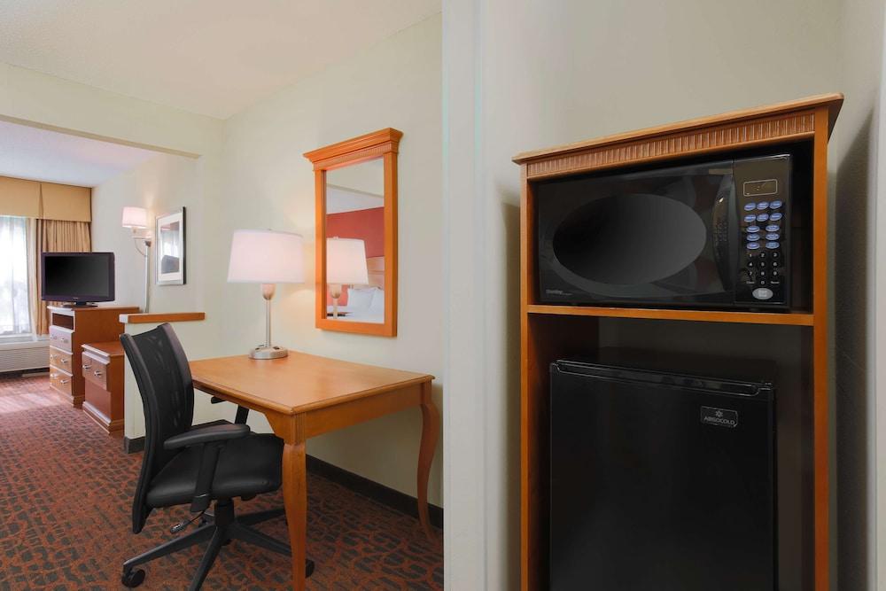 Best Western St. Louis Fairview Heights photo 11