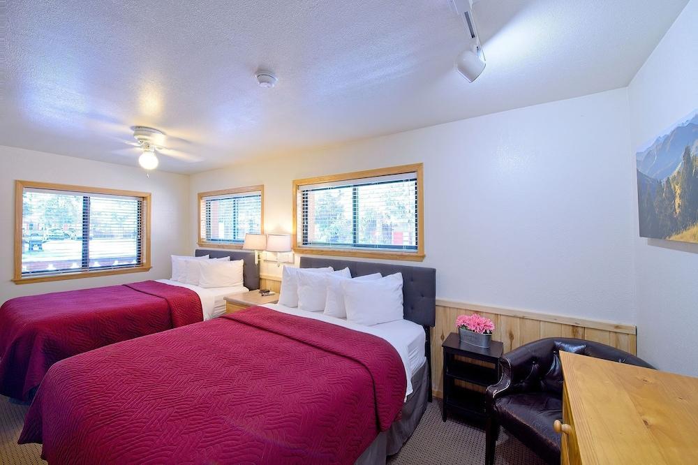 Thunderbird Lodge photo 13