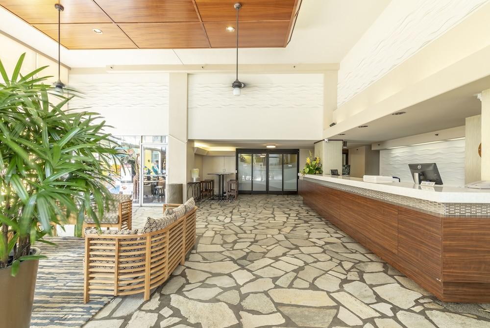 Pacific Monarch Hotel photo 3