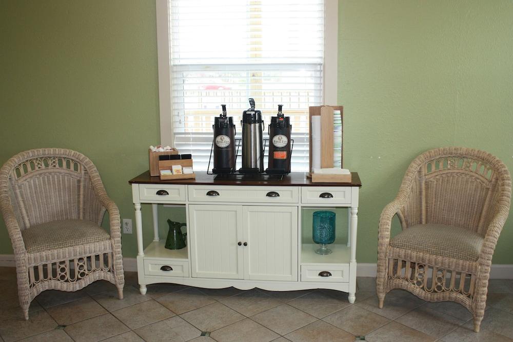 Ocean Sands Beach Boutique Inn - Stay At the Beach photo 44