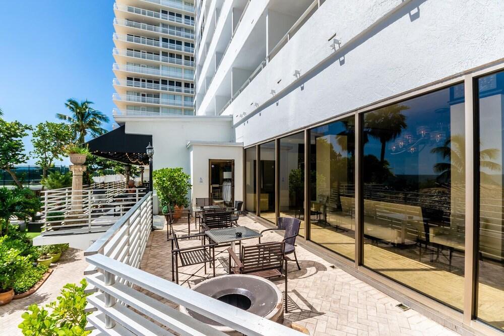 Ocean Manor Rentals photo 78