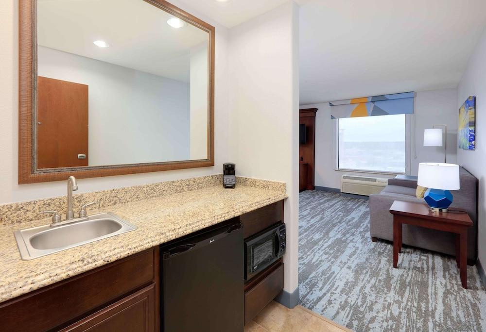 Hampton Inn & Suites Dallas-Arlington-South photo 19