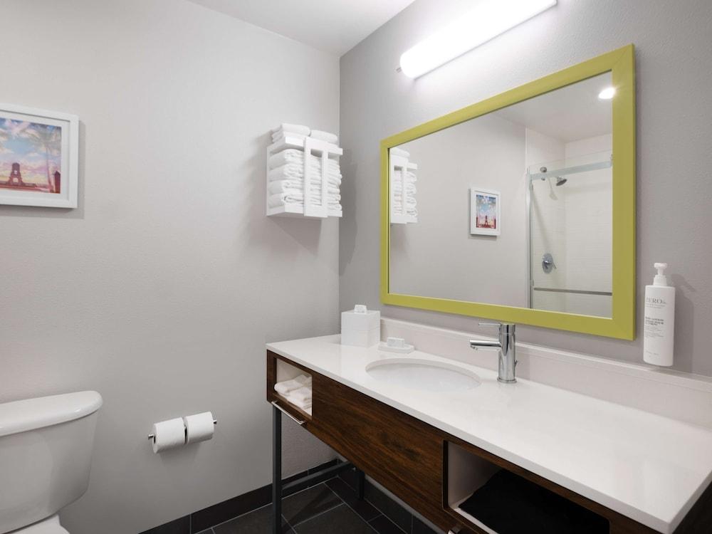 Hampton Inn Boca Raton-Deerfield Beach photo 26