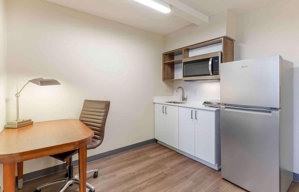 Extended Stay America Premier Suites Pittsburgh Cranberry To photo 9