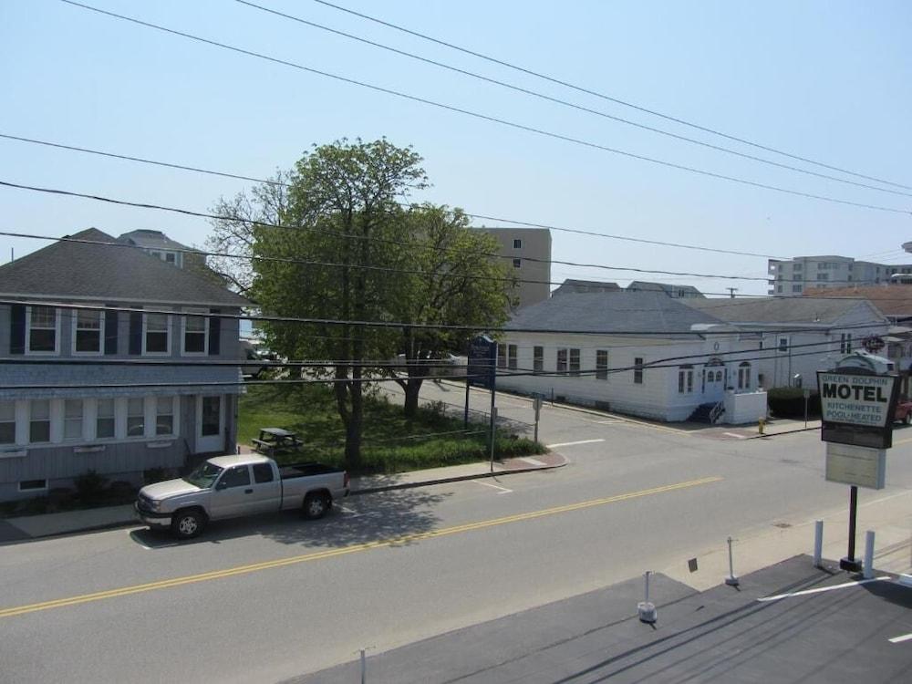 Green Dolphin Motel photo 80