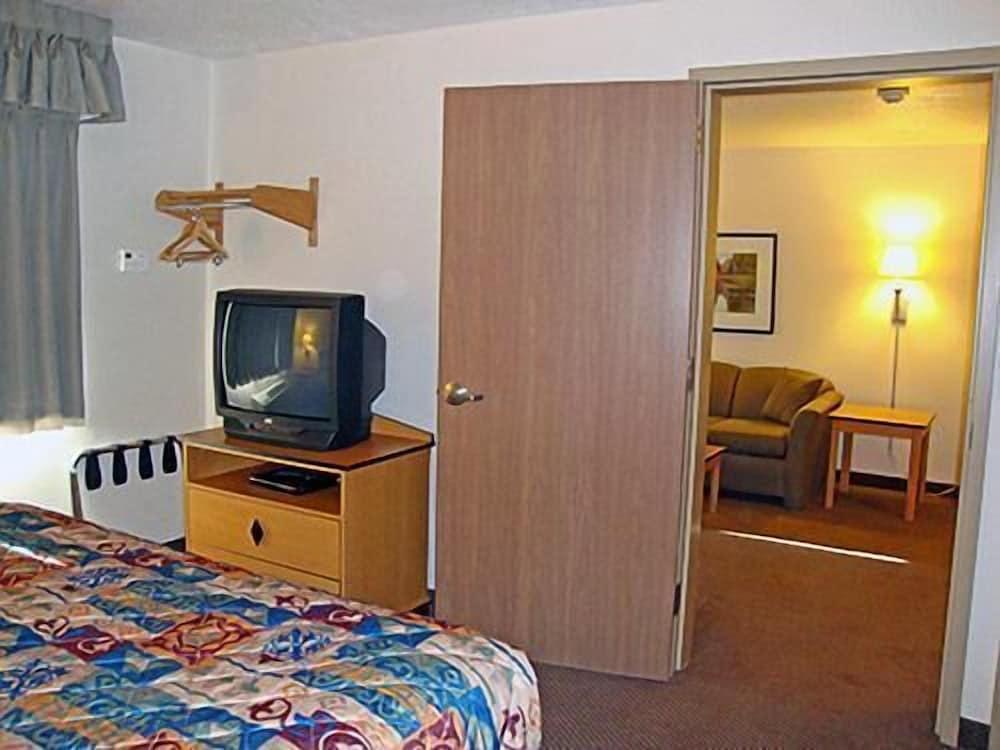 Motel 6 Ogden, UT - 21st Street photo 10