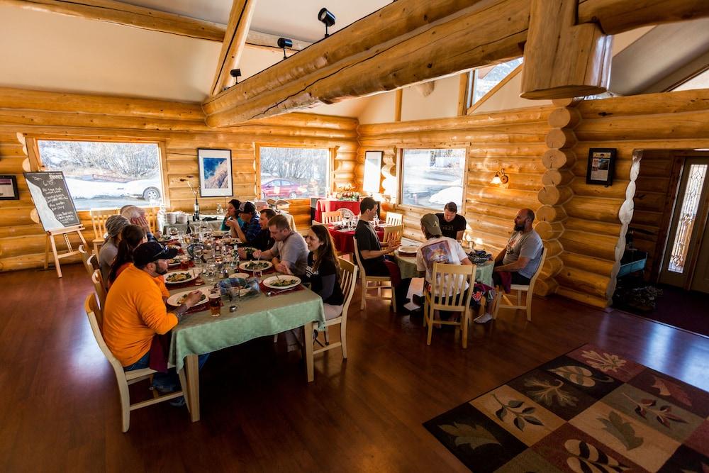 Majestic Valley Wilderness Lodge photo 2