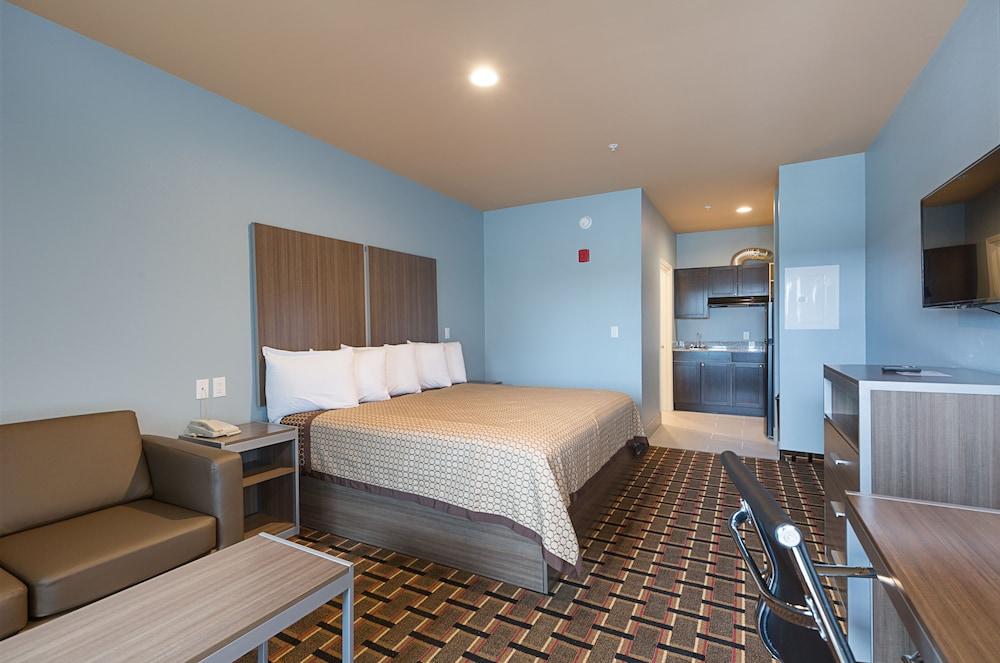 Scottish Inns & Suites — hotel in Crosby