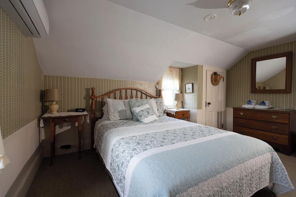 Blue Bear Inn photo 49