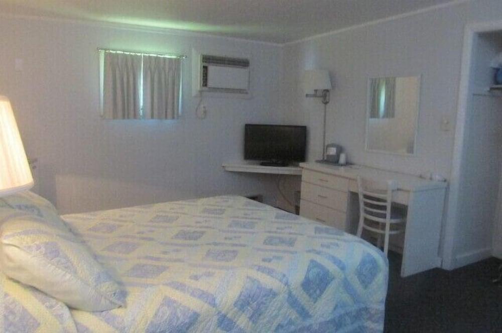 Country Squire Motel photo 8