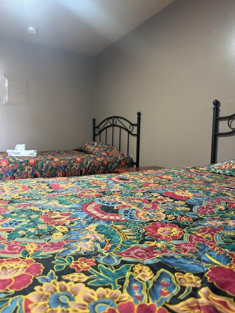 Live In Lodge Extended Stay photo 3