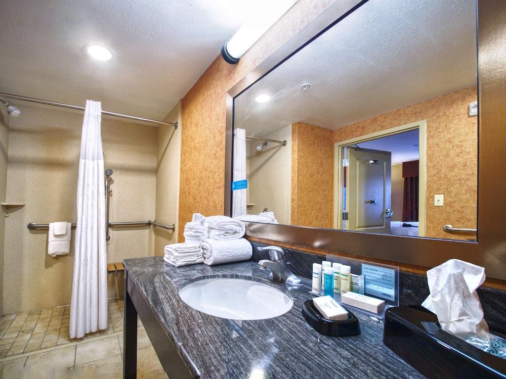Hampton Inn & Suites Elk City photo 19