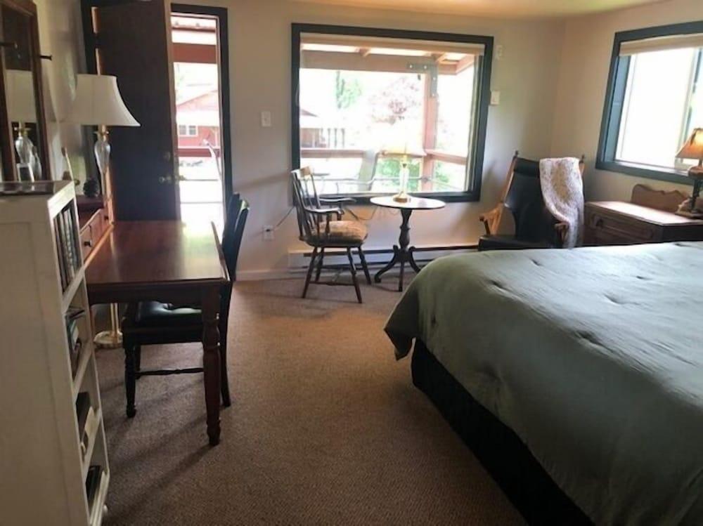 Reflections Inn photo 12