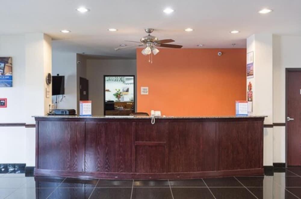 Budget Inn and Suites photo 10