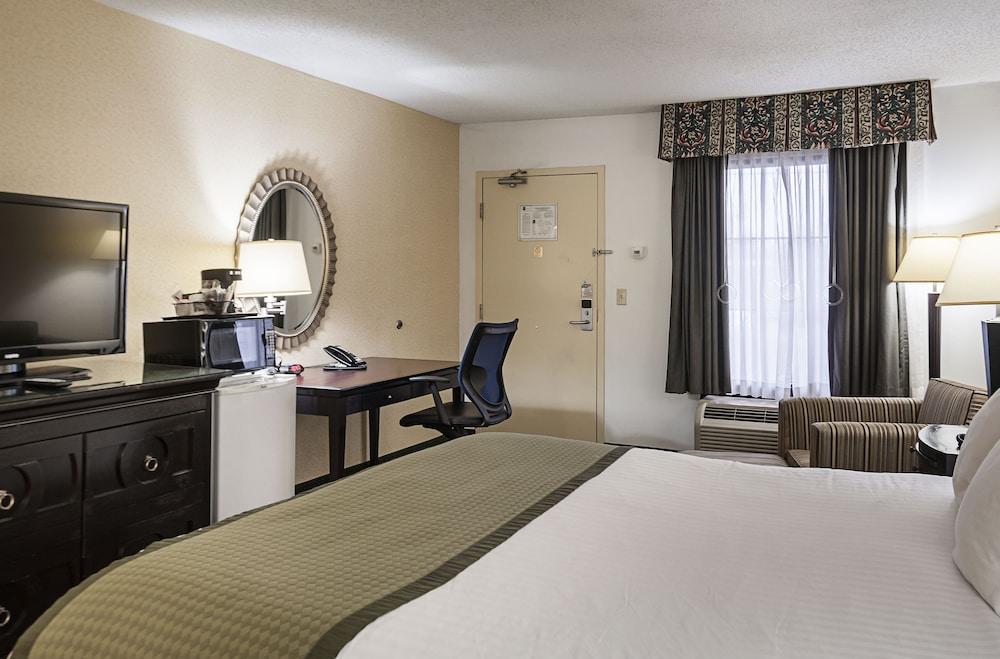 Quality Inn Windsor Mill - Baltimore photo 6