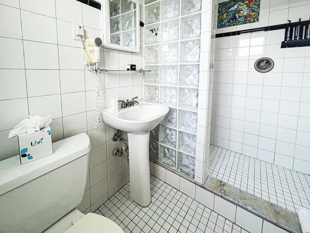 Winterset A North Beach Village Resort Hotel photo 5