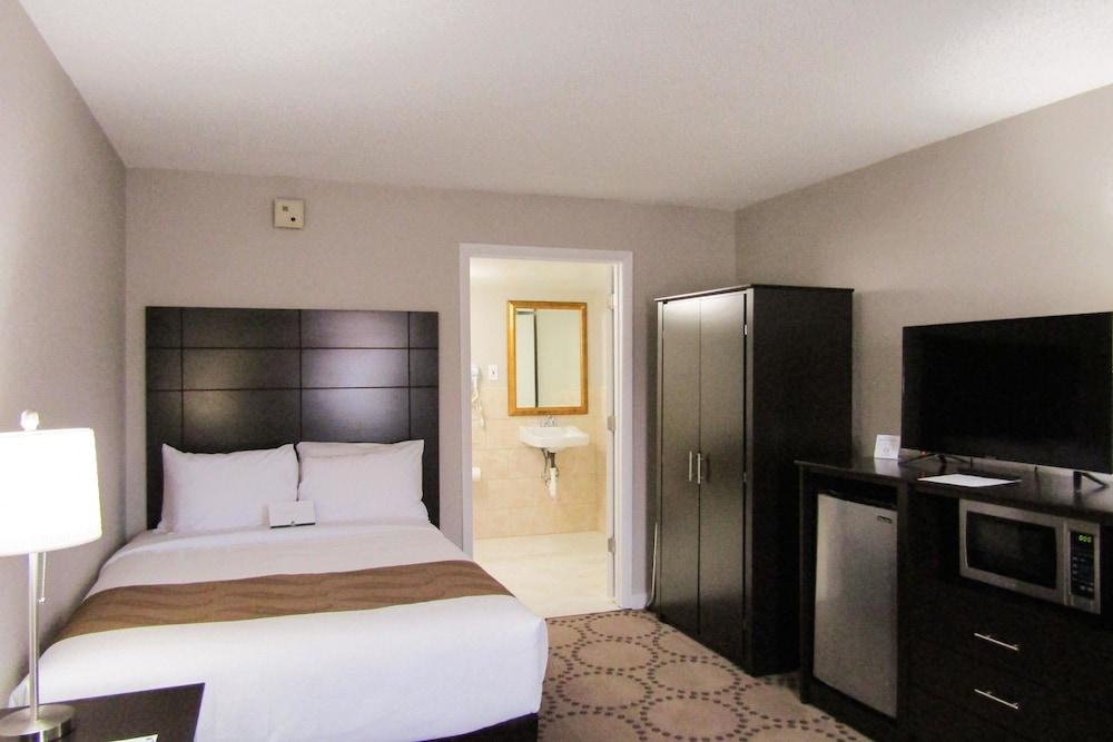 Quality Inn & Suites Kissimmee by The Lake photo 14