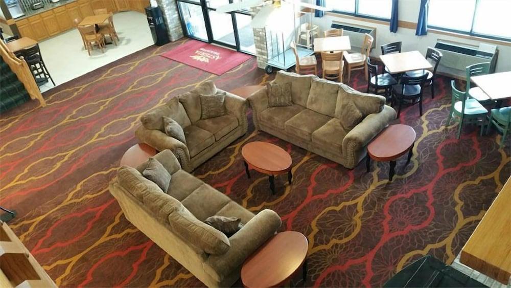 New Prague Inn & Suites photo 34