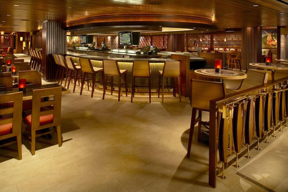 Hilton Grand Vacations Club Grand Waikikian Honolulu photo 69