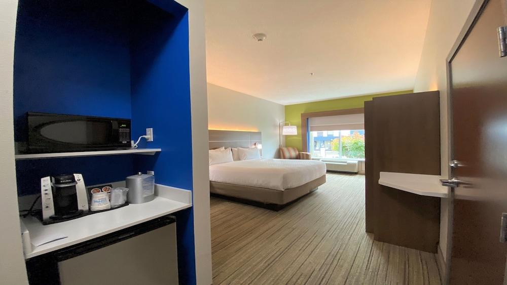 Holiday Inn Express & Suites Somerset Central by IHG photo 18