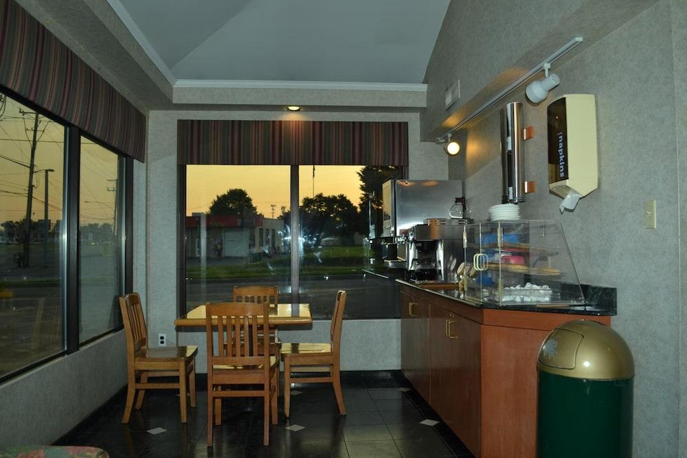 Travel Inn photo 15