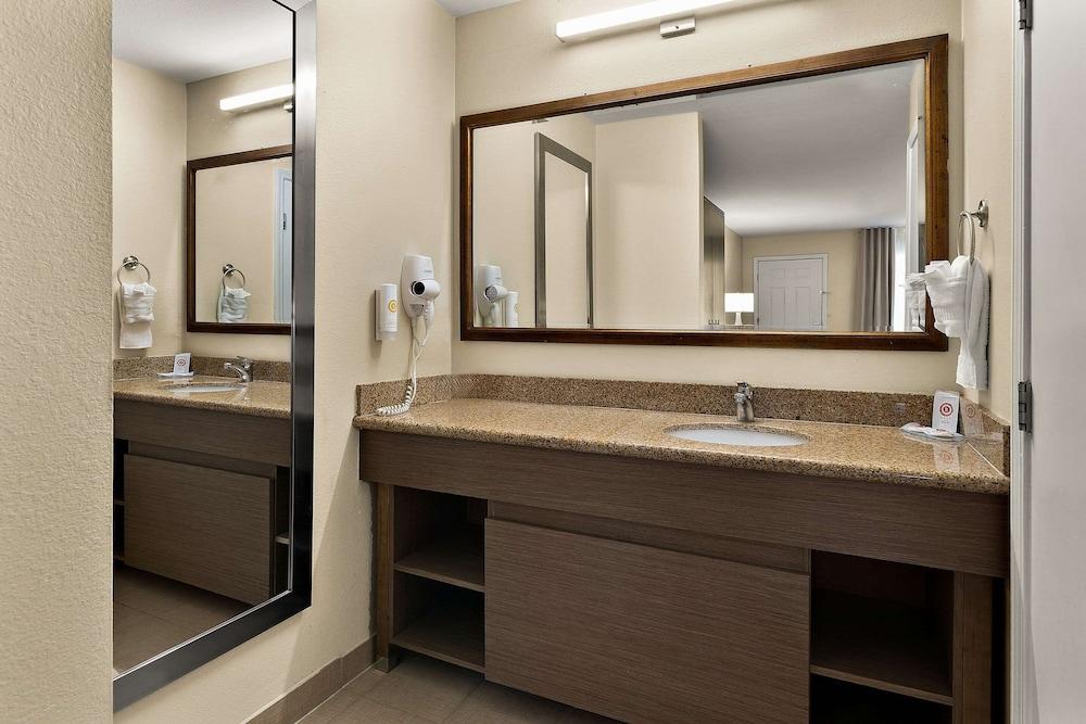 Comfort Inn & Suites Sequoia/Kings Canyon photo 13