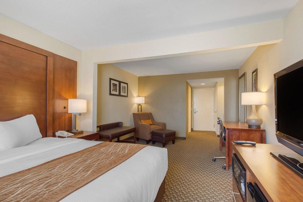 Comfort Inn & Suites SW Houston Sugarland photo 20