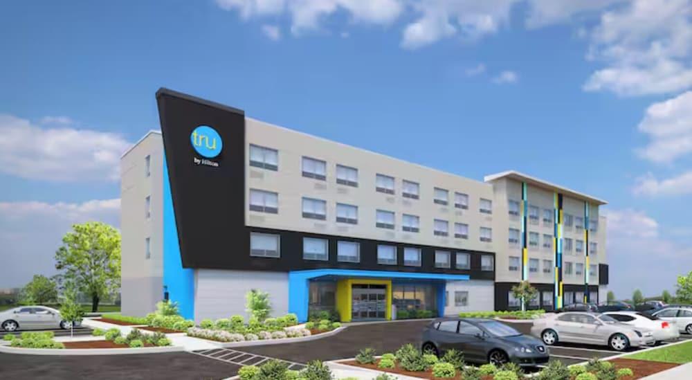 Tru By Hilton Madison East photo 1