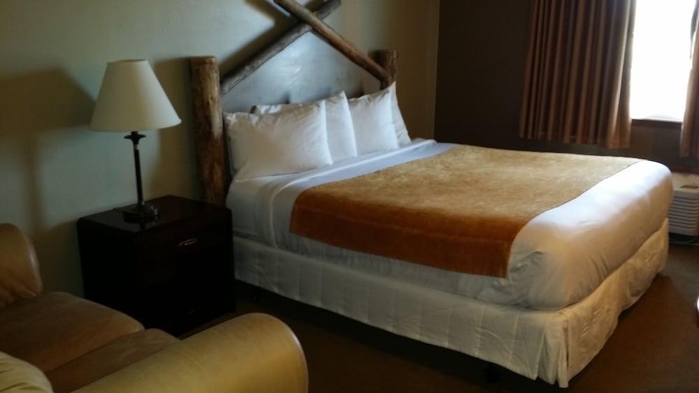 Rawlins Western Lodge photo 10