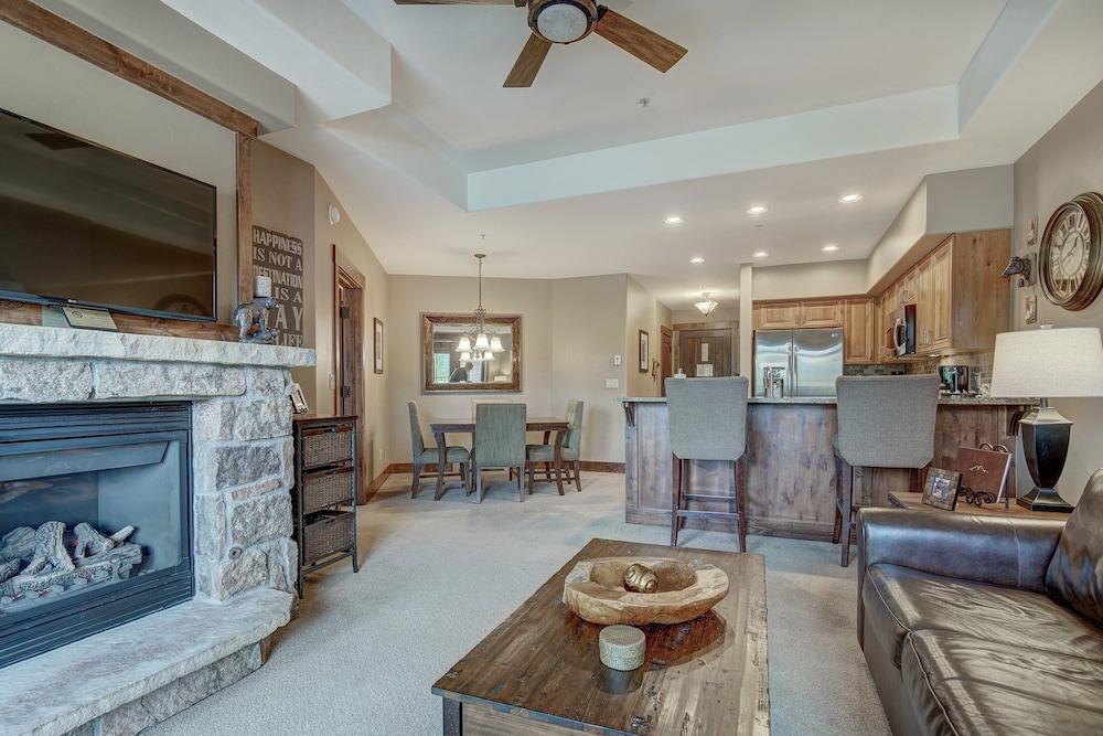 Crystal Peak Lodge, A Vail Resorts Property photo 73