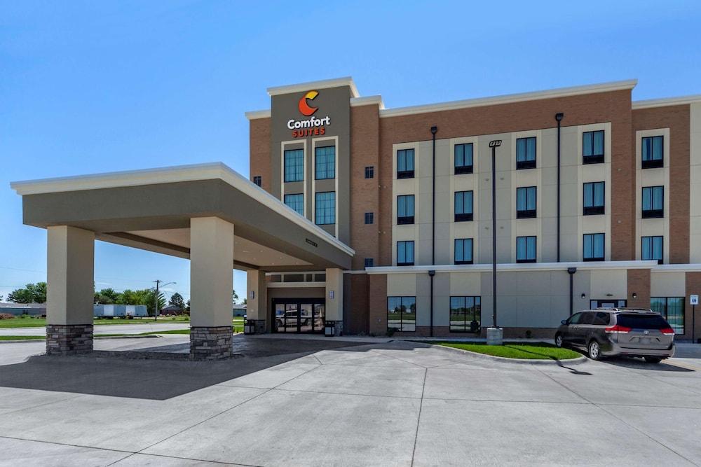 Comfort Suites Grand Island South photo 32