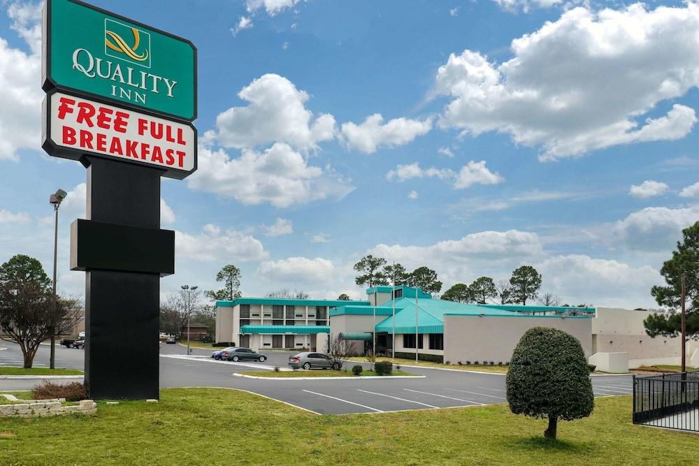 Quality Inn Tyler - Lindale photo 1