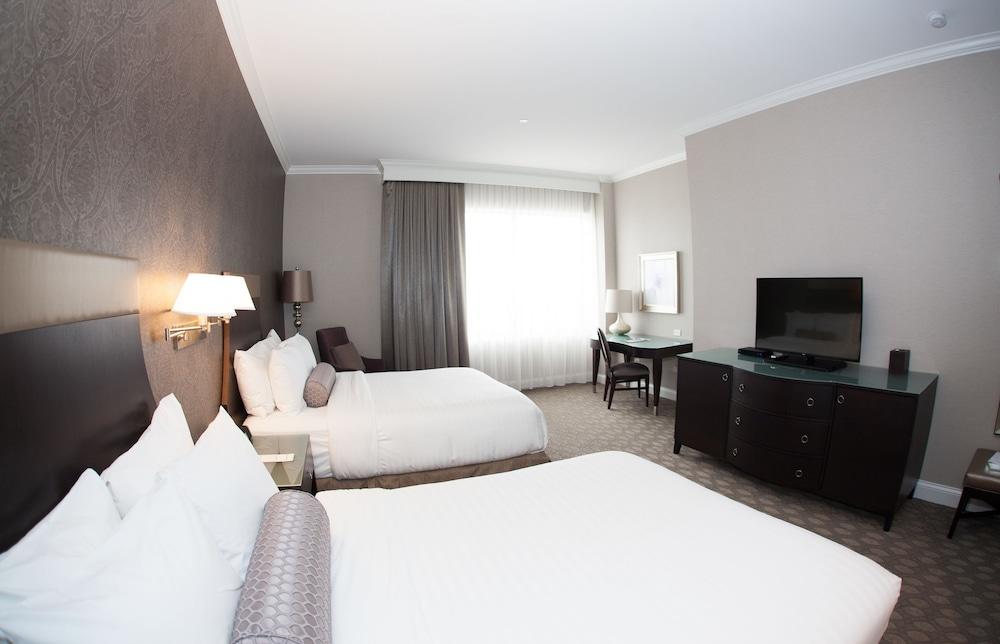 La Banque Hotel photo 32