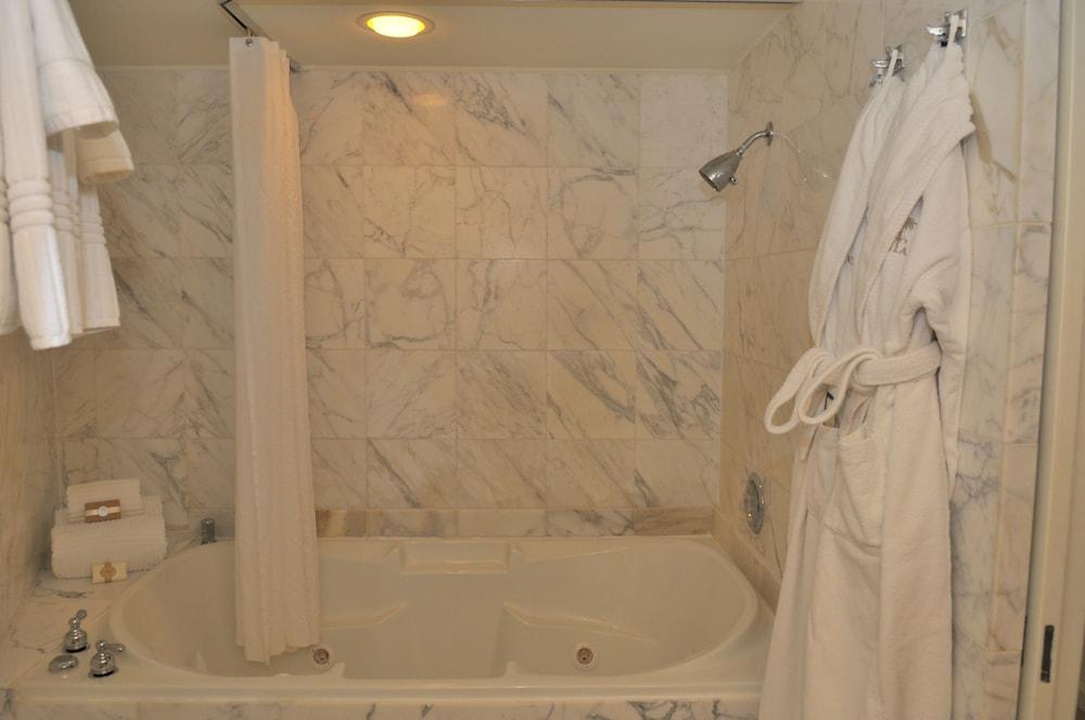 Lighthouse Club Hotel photo 61