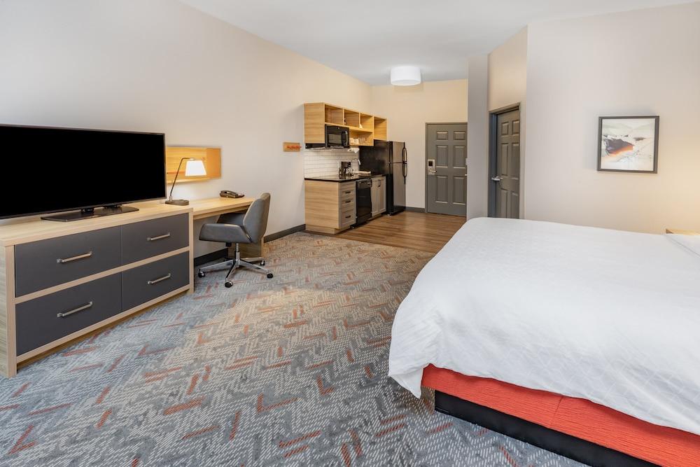 Candlewood Suites Mount Pleasant by IHG photo 13