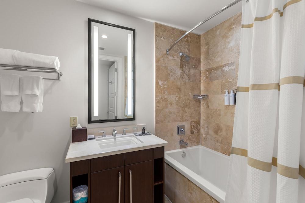 Ocean Front 3BR Presidential Suite photo 5