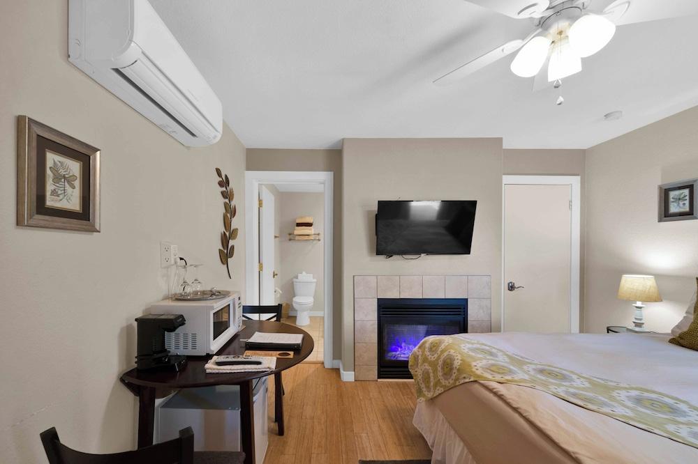 The Inn at Shasta Lake photo 28